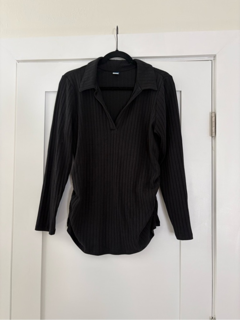 Old Navy Black Long Sleeve Rib Knit Maternity Polo Shirt